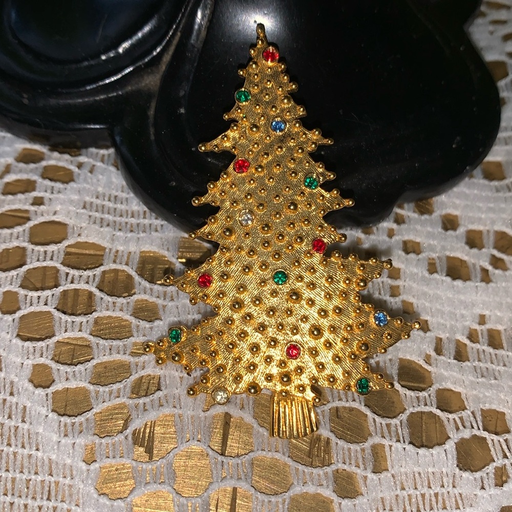 Christmas Broach